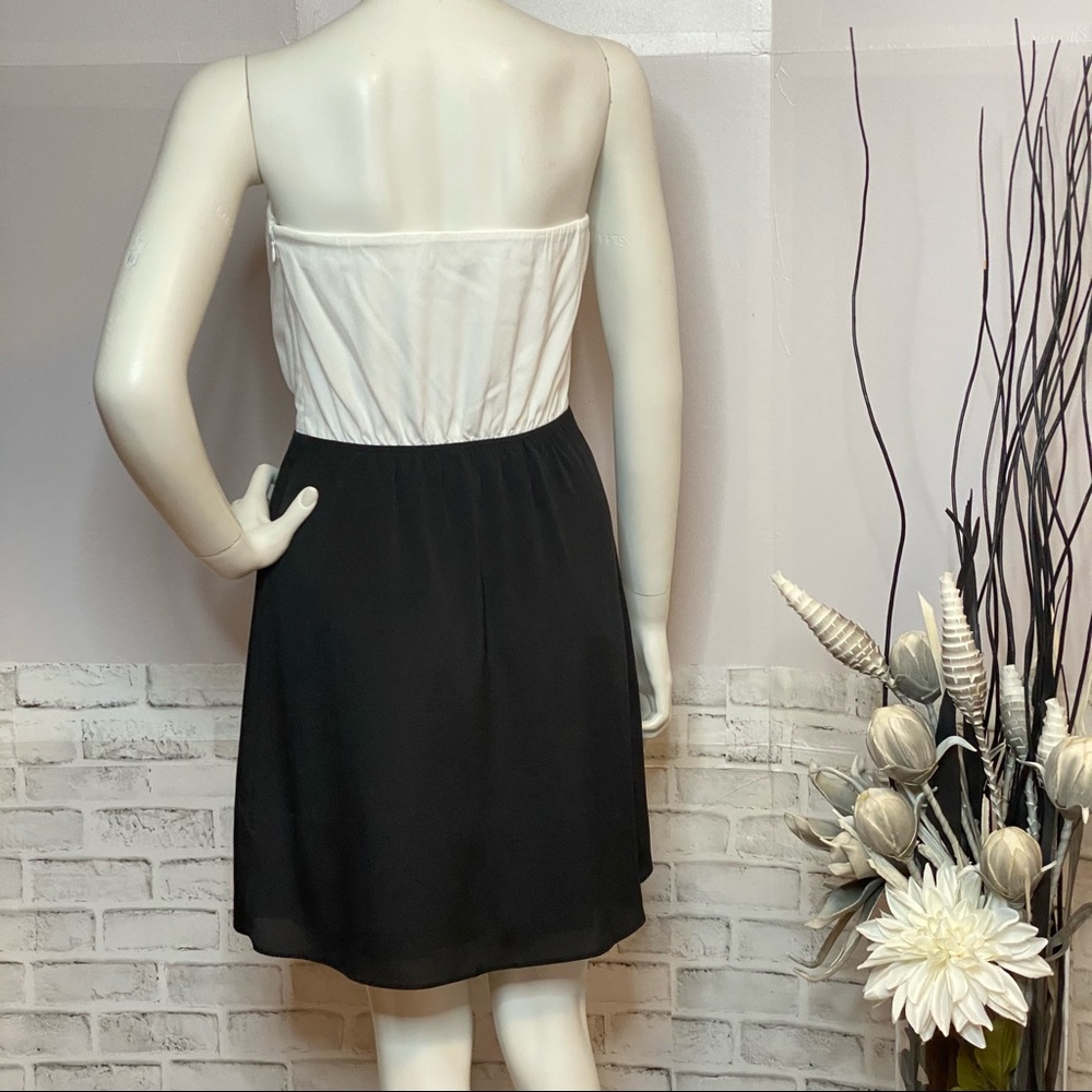 Express Strapless Ruffles Mini Dress **MINT CONDITION** - Picture 15 of 16